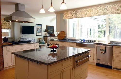 Northeast Harbor Cabaña | Stunning Northeast Harbor Cottage! Private cobblestone beach, close to town.