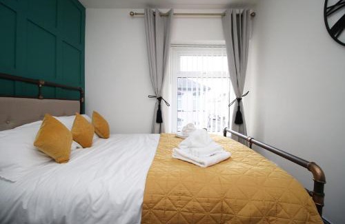 Newport Casa | Junctions Way by Tŷ SA -3 bed in Newport