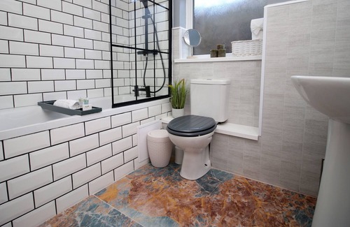 Newport Apartamento | Junctions Way by Tŷ SA - NEW 3 Bed
