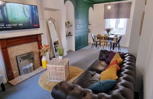 Newport Apartamento | Junctions Way by Tŷ SA - NEW 3 Bed