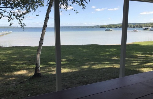 Lake Township Cabaña | ¡Ahora reservando para 2020! Big Platte Lake Hideaway!