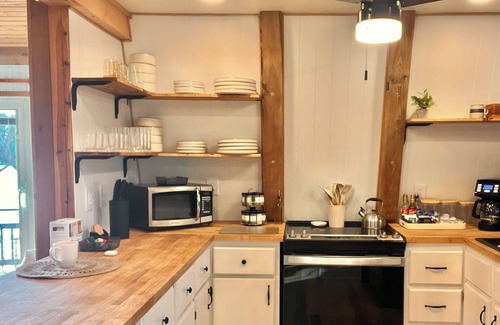 Barnett Cabina | June 2-5 JUST OPENED! Family Lakefront A-Frame w/ Kayaks 6MM
