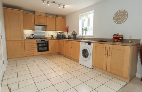 Wool Cabaña | JUNE COTTAGE, pet friendly, country holiday cottage in Wool