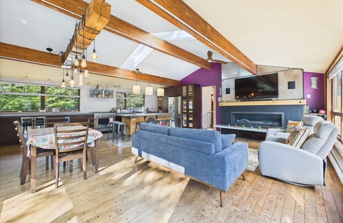 West Juneau Casa | Juneau’s Ultimate Gathering Place 7BR, Ocean Views