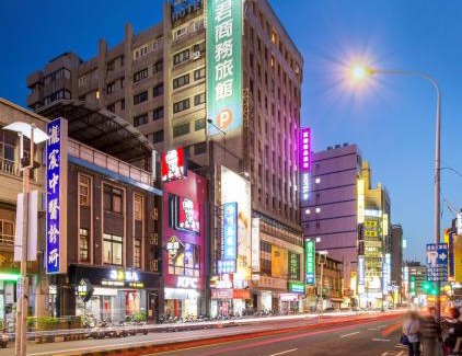 East District Hotel | JUNG-ZAW BUSSINESS HOTEL
