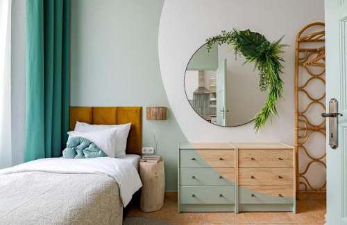 Belso-Ferencvaros Apartamento | Jungle Aesthetics Downtown Apartman Aircon and Garage Parking Budapest