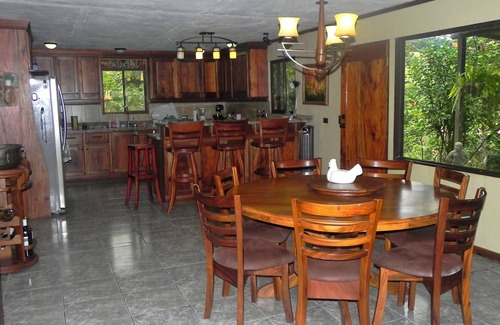 La Fortuna Casa | De lujo en la selva encima de la hermosa Lago Arenal con desayuno gratis!