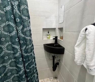 Honaunau-Napoopoo Casa | Jungle Cabin with 2 private bed & bath