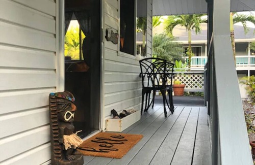 Keaau Cabaña | Jungle Cottage: Watch Whales