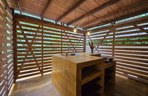 Uvita Cabaña | Jungle life & private waterfall!
