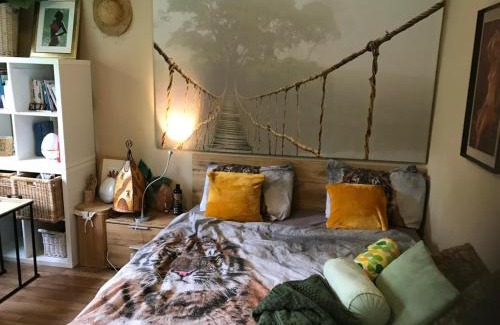 Hellebeekberg Cama Y Desayuno | Jungle Magic Room near Atomium , Heyzel Stadium
