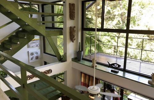 Manuel Antonio Casa | Jungle Roost, una casa de 4 pisos bellamente decorada cerca de la playa