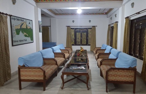 Sauraha Hotel | Jungle Safari Resort