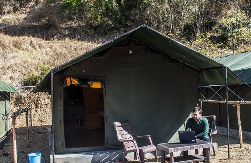 Kandaghat Alquiler De RV | Jungle Stays