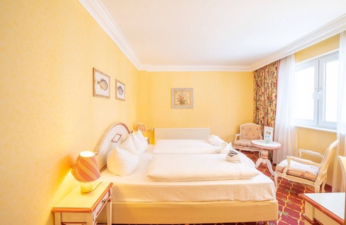 Binz Complejo | Junior Suite Meerseite - Rugard Thermal Strandhotel 4 Sterne Superior