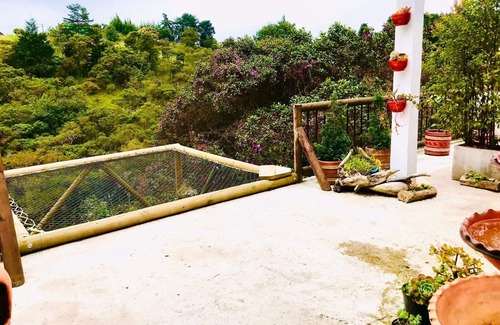 Cocorna Apartamento | Junior Suite Vista Malla con vista a las montañas