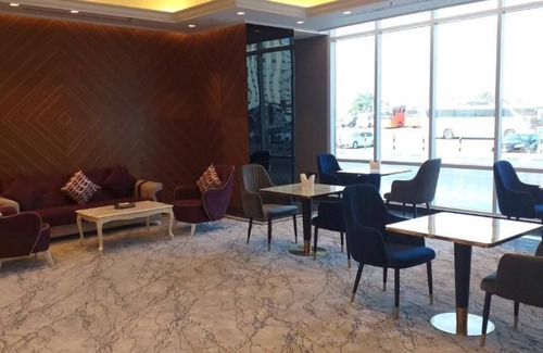 Al Qasimia Apartamento | Junior Suite Near Universal Sports Club