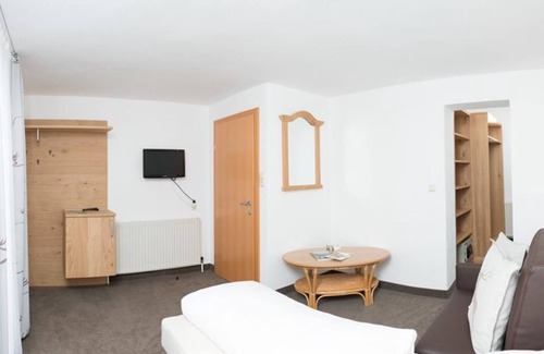 Tiefgraben Cama Y Desayuno | Suite Junior - Pension Irlingerhof ***
