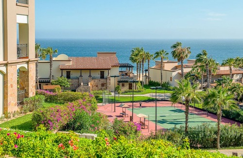 Los Cabos Hotel | Junior Suite @ Pueblo Bonito Sunset Beach May 24-31 Week 2: June 07 - 14