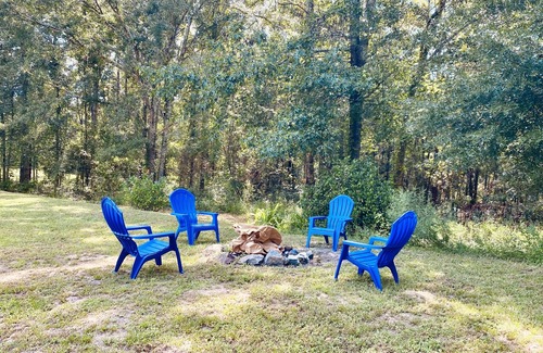 Harold Cabaña | Juniper Creek Cottage- on 10 acres with a creek!