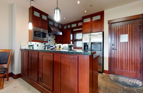 Mammoth Lakes Cabina | Juniper Crest 6 3 Bedroom Townhouse by RedAwning