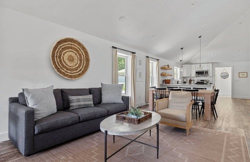 Union Pier Casa | Juniper Presents: A Classy Cottage w/ Hot Tub, Deck, Fire Pit, near Beach