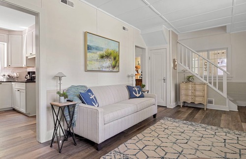Lakeside Casa | Juniper Presents: A Classic Lakeside Cottage w/ Hot Tub, Steps from the Beach