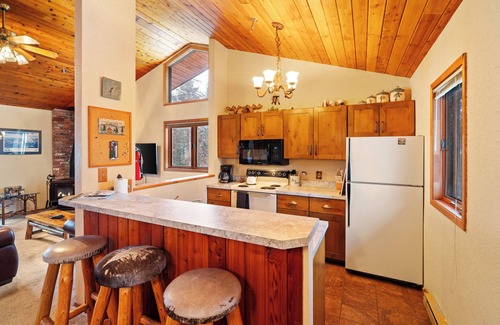 Whitefish Condominio | Juniper Presents: A Whitefish Slopeside Retreat - Ski In, Ski Out Bliss!