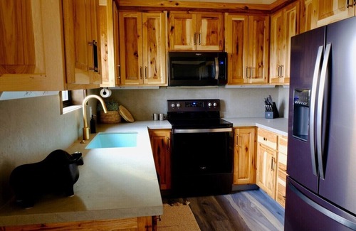 Orderville Casa | Juniper Ridge Luxury Lodge Two-Bedroom Casita @ East Zion