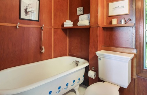 Leland Cabaña | Juniper Trail Cottage in Leland on N Lake Leelanau