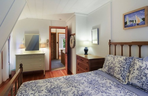 Leland Cabaña | Juniper Trail Cottage in Leland on N Lake Leelanau