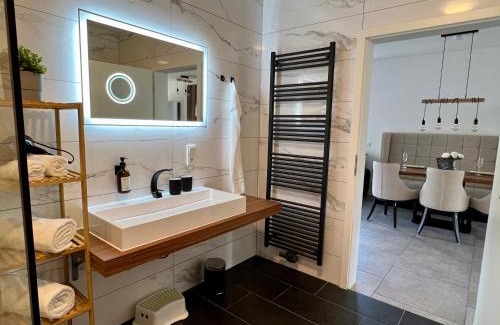 Bosen Apartamento | JUNIPRO Luxury Apartments