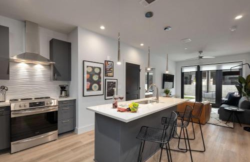 West End Casa | Jupiter - Odyssey - Heart of Midtown