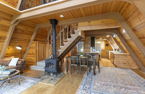 Abbott Loop Chalet De Esquí | Chalet-Firma-Baño Privado-Vista al bosque-Residential Escape