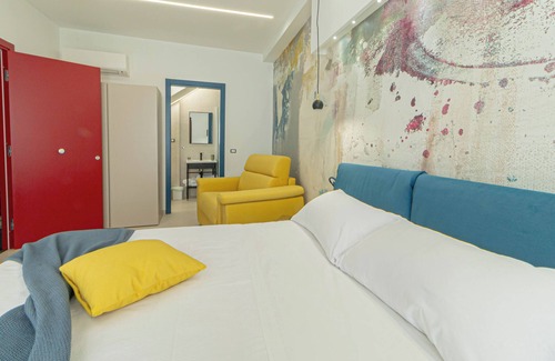 Castelbuono Cama Y Desayuno | Jura House - Light 5 minutes from the historic center new and cozy apartment