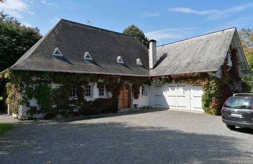 Jurancon Casa | Jurançon- Loue villa avec piscine vue sur les Pyrénées 12/14 pers.
