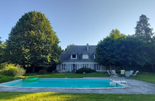 Jurancon Casa | Jurançon- Loue villa avec piscine vue sur les Pyrénées 12/14 pers.