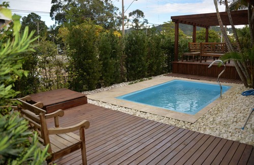 Jurere Internacional Casa | JURERE INTERNACIONAL CASA con piscina 5BR - 200m de la playa