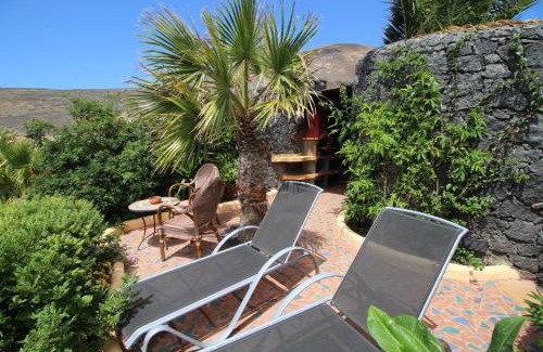 La Asomada Apartamento | JURTE - Traumhafter Meerblick, beheizter Pool, Sauna, Billiard, Tischtennis, Garten