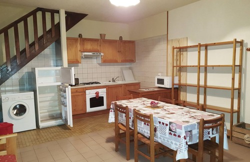 Saint-Colomban-des-Villards Apartamento | Vrbo Property