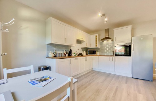 Westbury Cabaña | 1 bedroom accommodation in Brokerswood