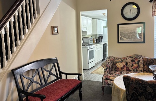 Bethlehem Casa | “Just Like Mom’s House” - close to downtown Bethlehem.