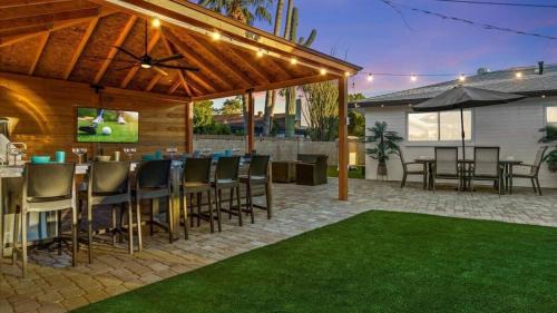 Scottsdale Highlands Casa | Just Listed Old Town Paradise wHTD Pool Spa