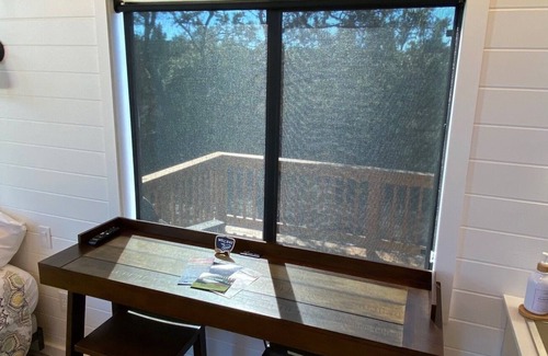 Dripping Springs Cabaña | Just minutes away from wine tasting rooms and distilleries