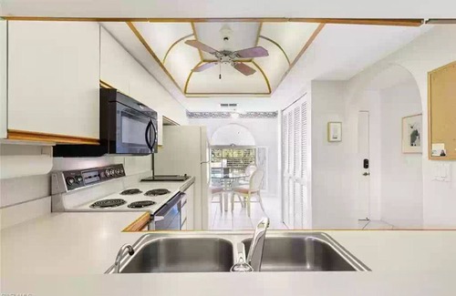 Gleneagles Condominio | A pocos minutos de 5th Ave y la gran playas en Nápoles
