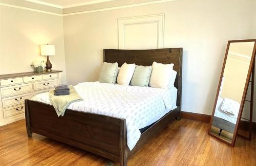 Anderson Casa | Just minutes from DT Anderson!