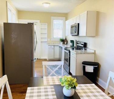 Anderson Casa | Just minutes from DT Anderson!