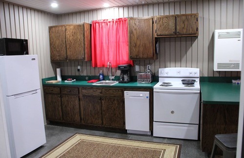 Loudonville Cabina | Just Nature...no phone, no TV, no Internet...no problem. - Dogs Welcome.