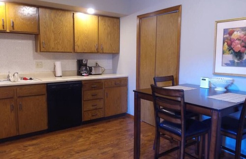 St. Joseph Casa | ¡Casa de pueblo de dos habitaciones increíblemente limpia y cómoda!