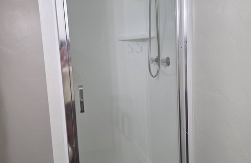 Roosevelt Casa | Just remodeled- Basement Apartment
